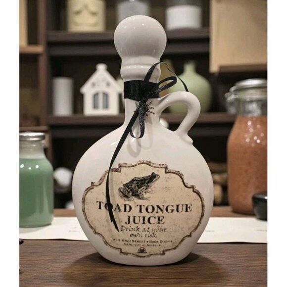 New Ceramic Poison Toad Tounge Juice Props Bottle Halloween Room Decor - Picture 1 of 3